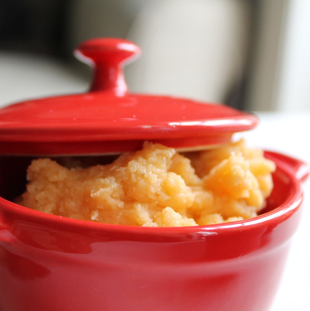 These smoky, garlicky, cheesy mashed potatoes are irresistible! Smoked paprika and potatoes are a perfect pair, and in this recipe they make the most incredibly flavorful mash. Let this dish steal the show at your dinner table!
