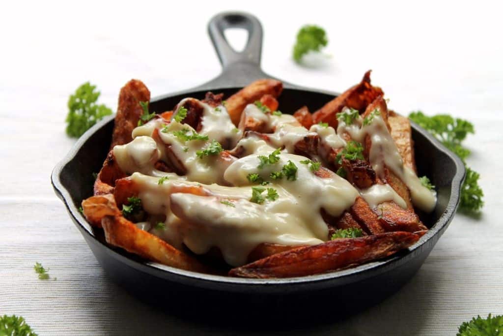 fondue cheese fries