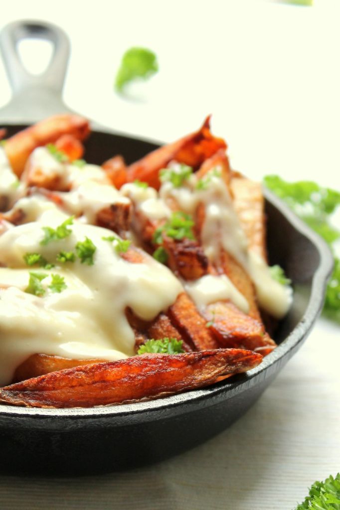 fondue cheese fries