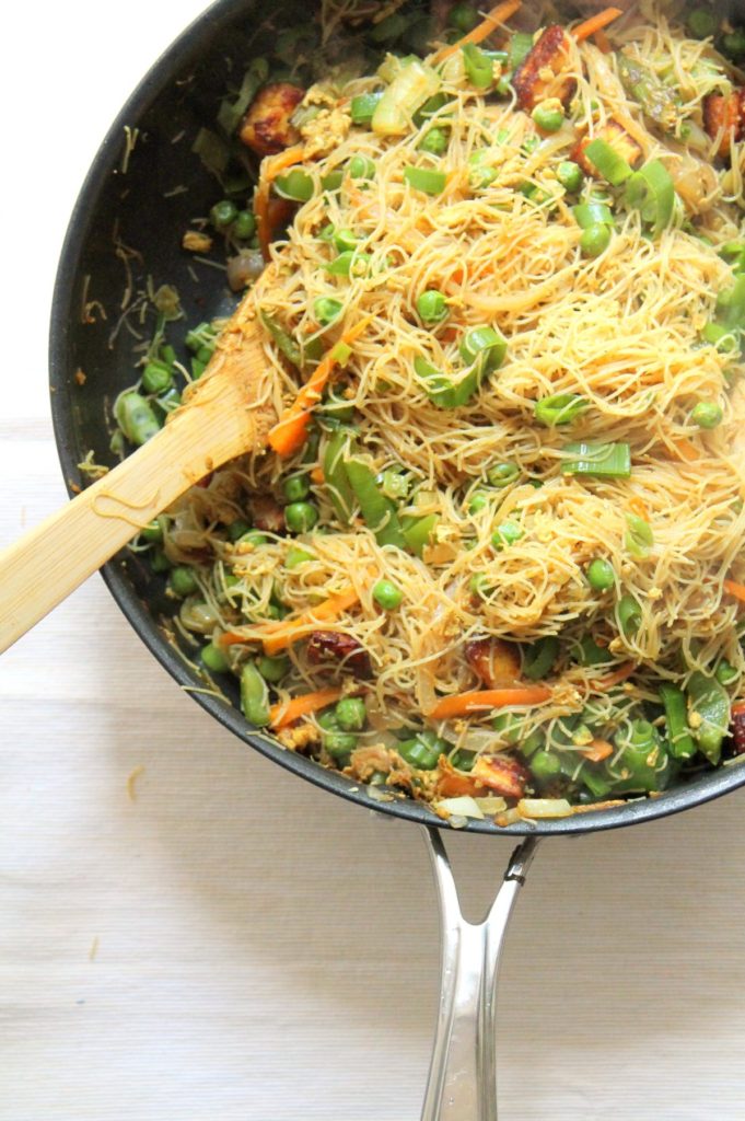 You will love these stir fried singapore style noodles with paneer cheese! Paneer makes a delicious alternative to tofu or faux meat in these vegetarian rice noodles. Ready in 30 minutes.
