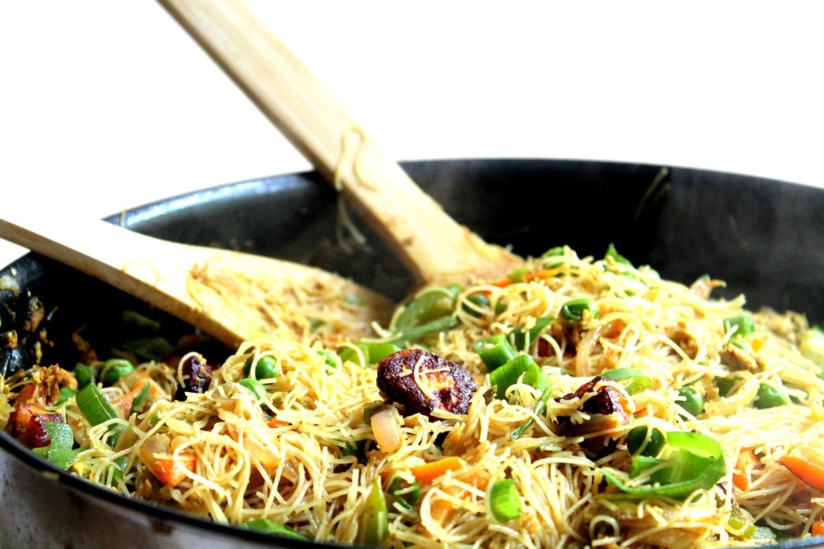 You will love these stir fried singapore style noodles with paneer cheese! Paneer makes a delicious alternative to tofu or faux meat in these vegetarian rice noodles. Ready in 30 minutes.
