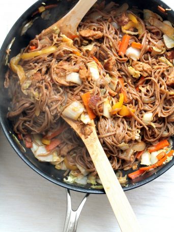 Fabulous #vegetarian weeknight dinner, with veggies and quick homemade seitan.