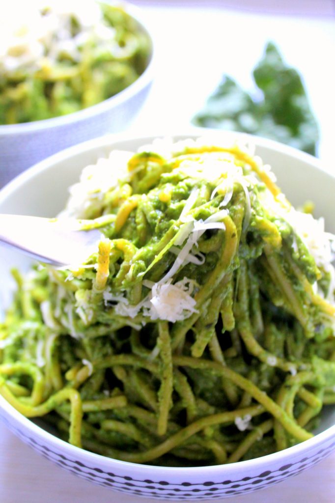 This creamy avocado spinach pasta is given a luxurious twist with fresh mozzarella and gruyere cheeses! A filling, nutrient packed vegetarian pasta dinner like nothing you've tried before.
