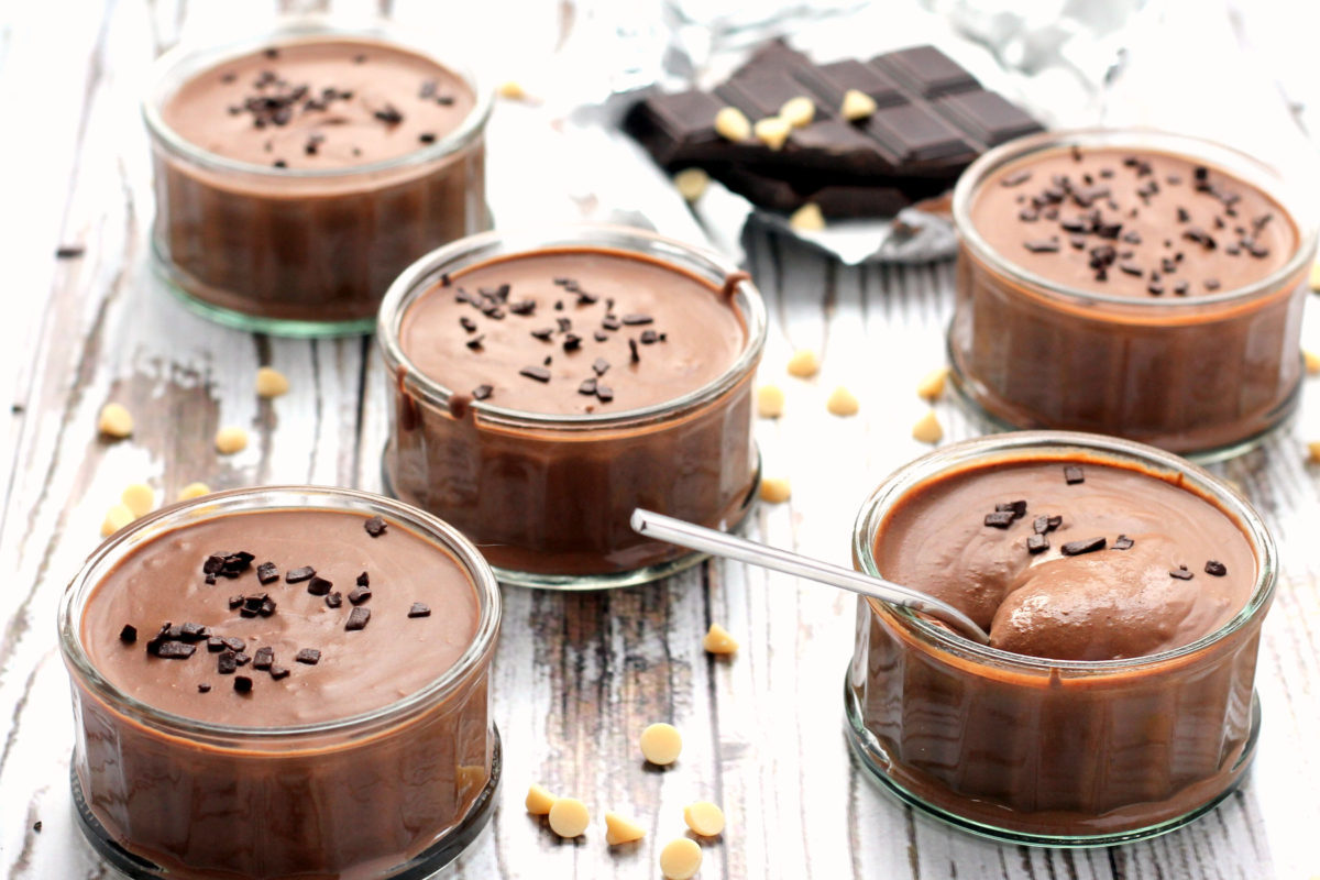 Easy Baileys Chocolate Dessert Pots