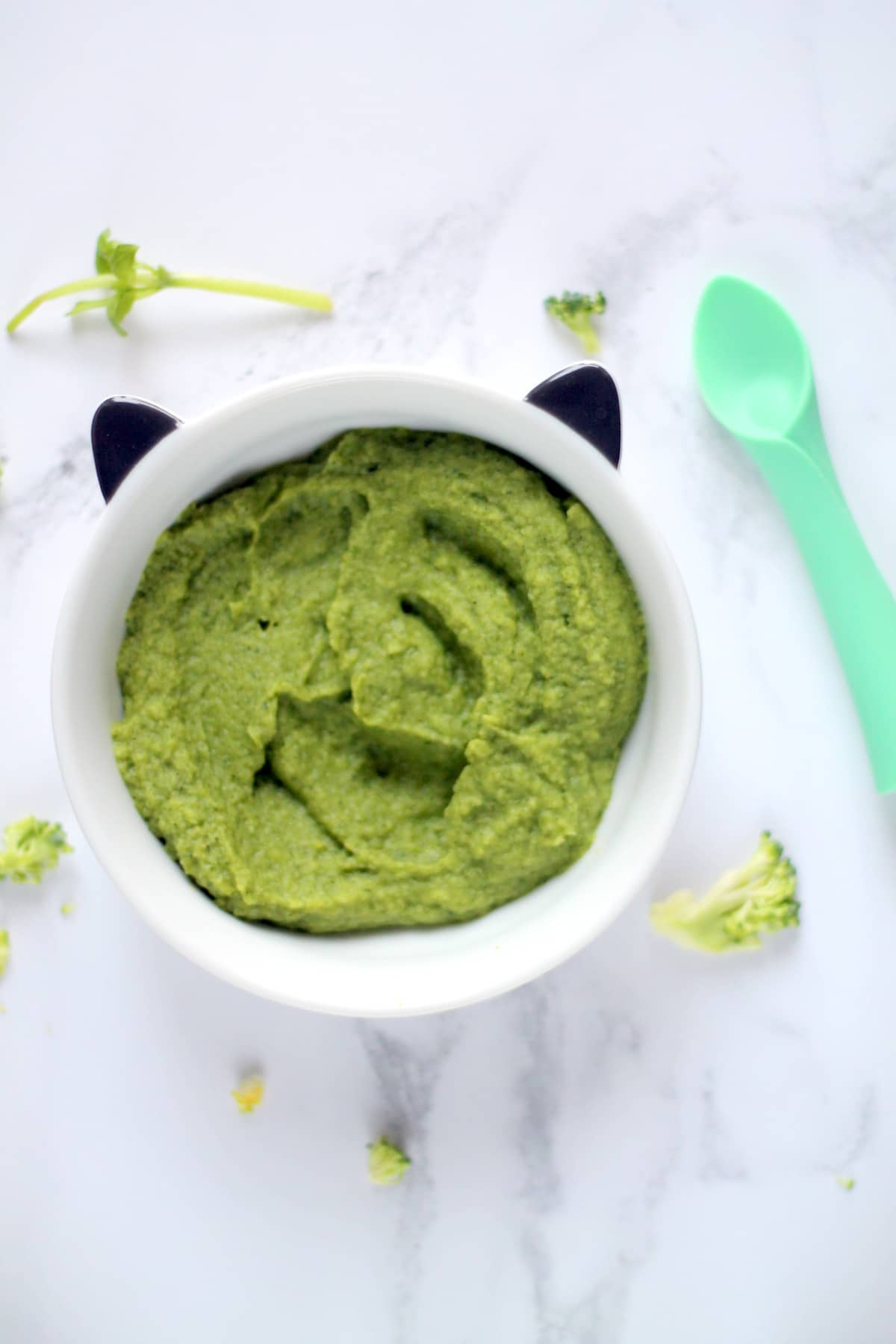 Broccoli, Avocado &amp; Basil Puree {Iron Rich Baby Food