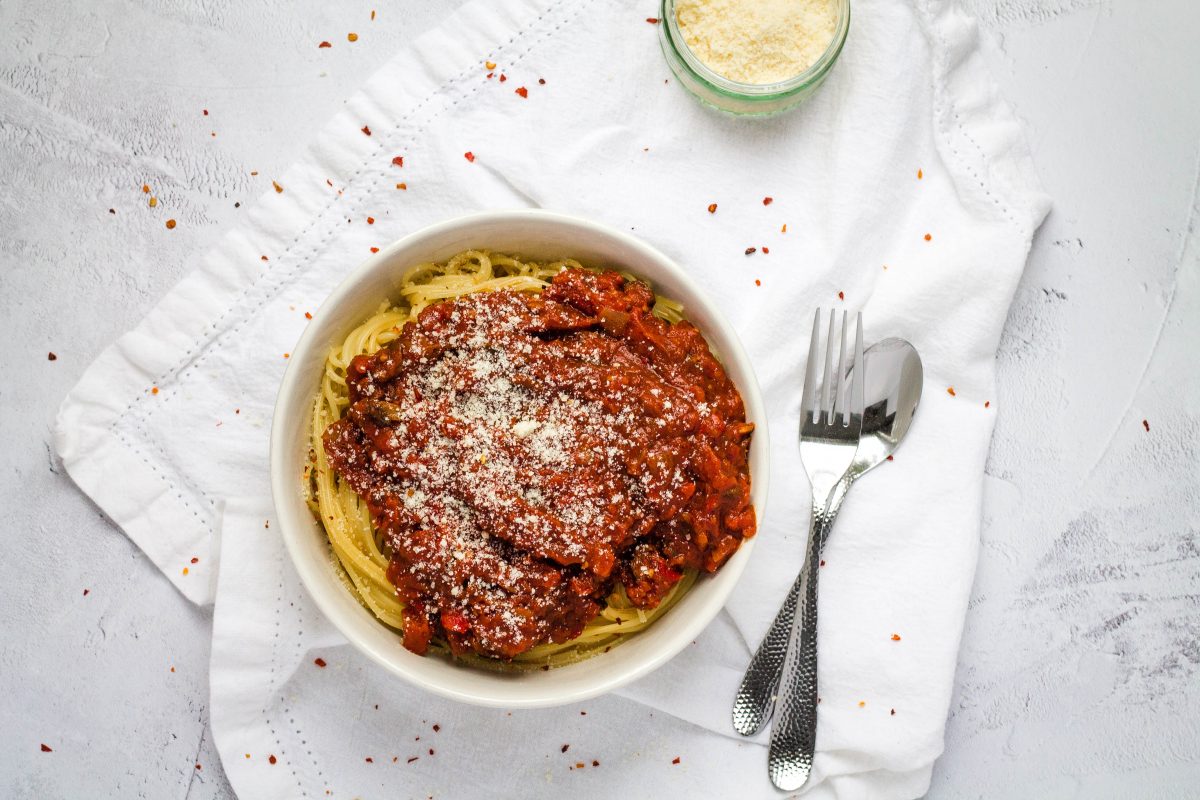 The Best Vegetarian Spaghetti Sauce - Happy Veggie Kitchen