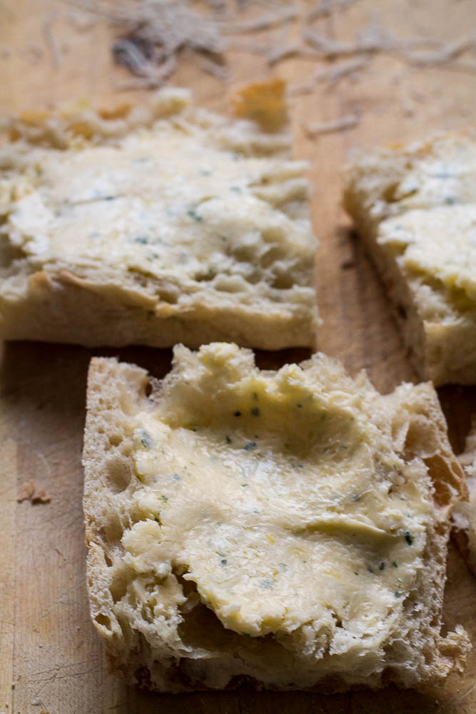 Garlic bread prepped to go into the air fryer