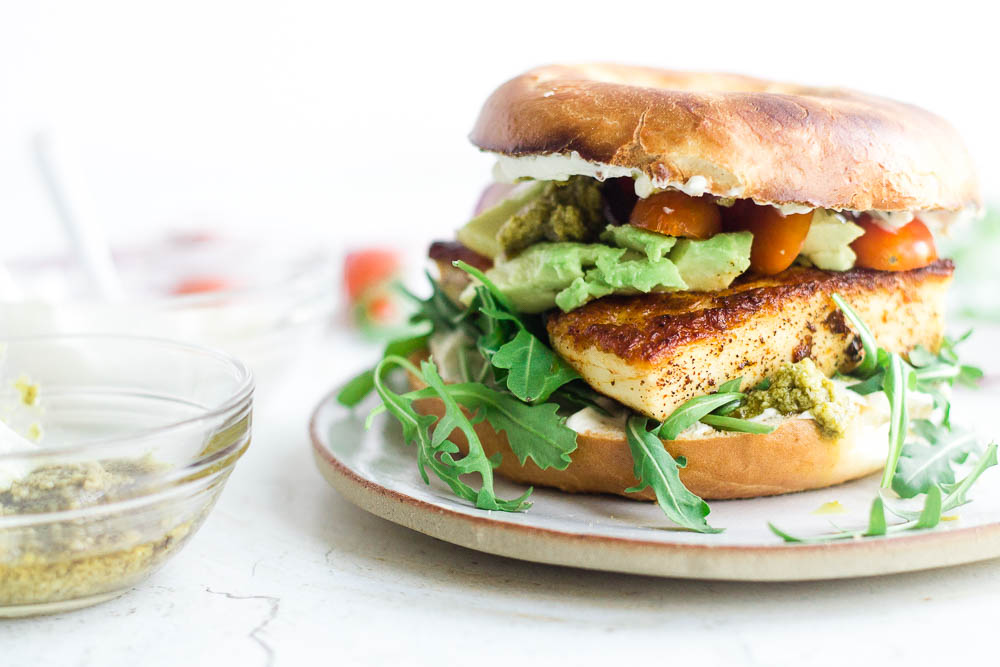 Halloumi Bagels with Avocado & Pesto Happy Veggie Kitchen