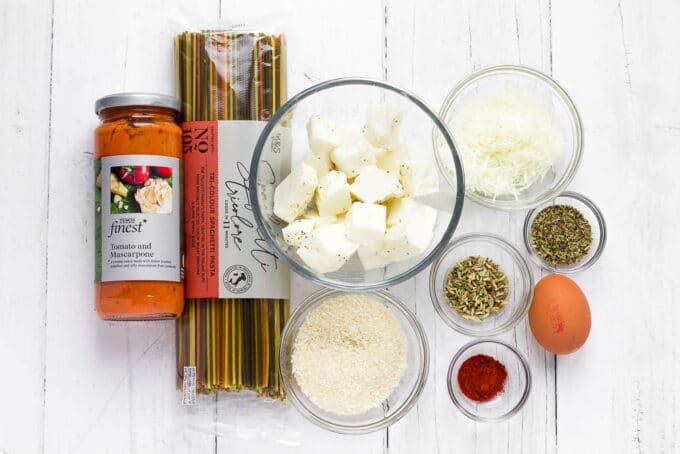 Ingredients for making spaghetti and halloumi balls