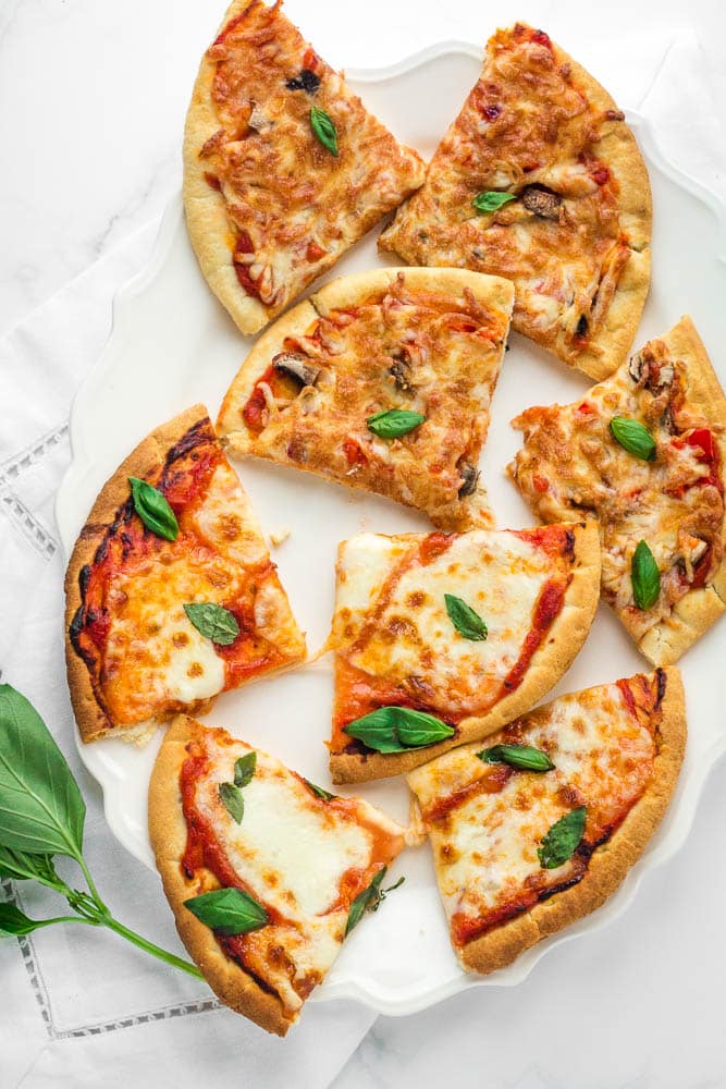 How to Make Air Fryer Pizza (With A Crispy Crust!)