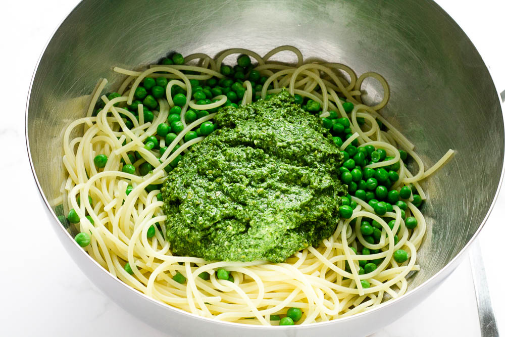 Halloumi Pesto Pasta Happy Veggie Kitchen