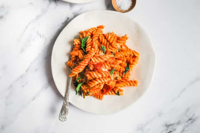 Plated portion of tomato mascarpone pasta