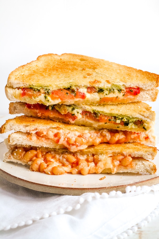 https://www.happyveggiekitchen.com/wp-content/uploads/2023/06/Air-Fryer-Toasties-4.jpg