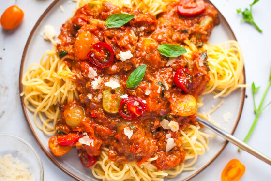 Cherry Tomato Spaghetti Sauce - Happy Veggie Kitchen