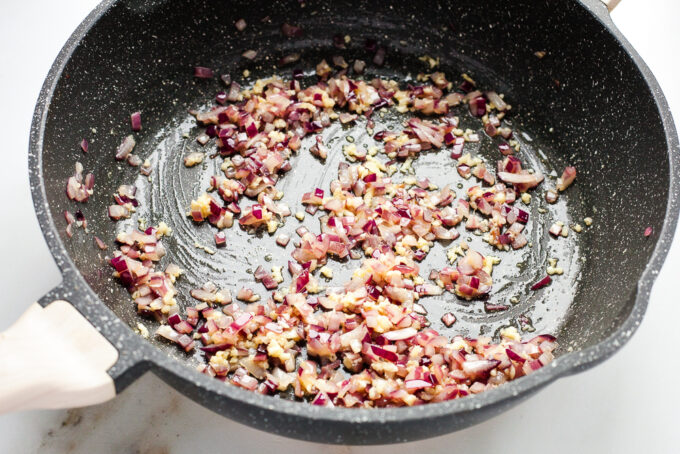 Cherry Tomato Spaghetti Sauce - Happy Veggie Kitchen