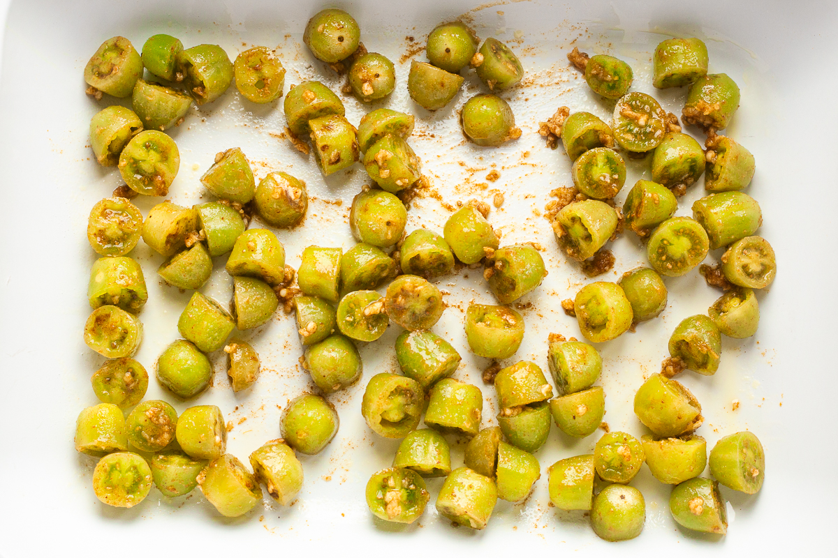 Southwestern Pasta with Green Tomatoes & Avocado - Happy Veggie Kitchen